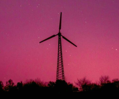 11turbina eolica a traliccio